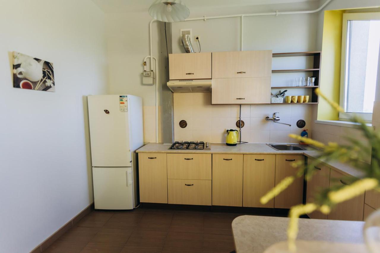 Затишні Apartments Біля Жд Вокзалу อิวาโน-ฟรานกิฟสเก ภายนอก รูปภาพ